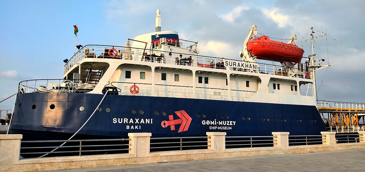 Surakhani Museum and Dinner Experience Tour