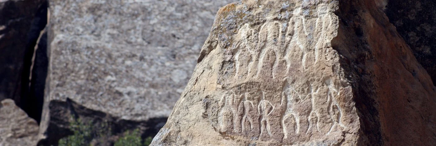 Gobustan Mud Volcanoes, Rock Art Museum & National Park Tour – 1 of 3